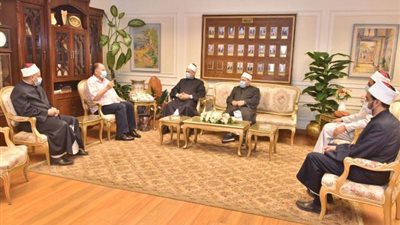 بالصورة .. تفاصيل لقاء محافظ أسيوط مع وكيل وزارة الأوقاف وبعض الائمة