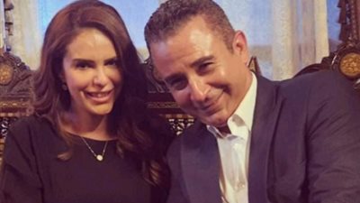 دنيا عبد العزيز وأحمد سعيد عبد الغني في كواليس تصوير مسلسل ”الحرير المخملي”