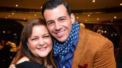 الأمور غير مستقرة.. رامي رضوان يطلب الدعاء لـ دلال عبد العزيز بعد تدهور حالتها الصحية