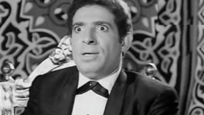 دخل فى صراع مع العندليب بسبب مسرحية.. كان له دور بارز فى حرب 67.. تراجعت نجوميته بسبب مرض السرطان.. حكايات محمد عوض