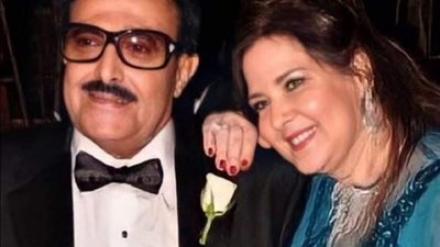 دنيا سمير غانم تعلق على صورة لوالديها بقلب مكسور