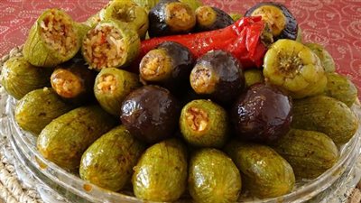 «زي المطاعم».. كيفية إعداد محشي الكوسة في المنزل