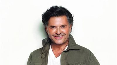 راغب علامة يهاجم الحكومة :بيسرقوا أموال الشعب ويعطوهم الفتات