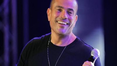 حفل عمرو دياب في المملكة العربية السعودية يرفع شعار ”كامل العدد”