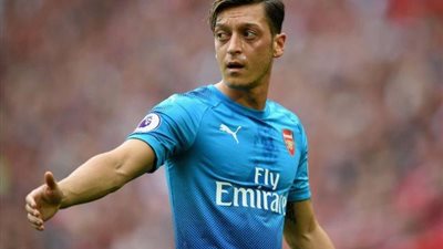 أوزيل يتمنى التوفيق للمنتخب الألماني أمام نظيره الفرنسي