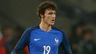 بافارد يكشف تفاصيل إصابته خلال مواجهة ألمانيا في يورو 2020