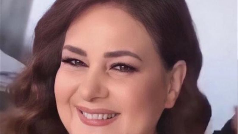 دلال عبد العزيز
