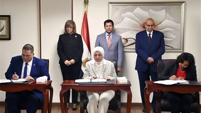 تفاهم ثلاثي بين جامعة النيل الأهلية وبنك التنمية الصناعية ووزارة الشباب لدعم ريادة الأعمال