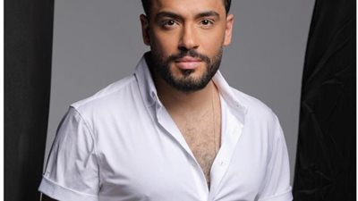 رامى جمال يستعد لطرح أغنيته الجديدة ”قمر ومنور”