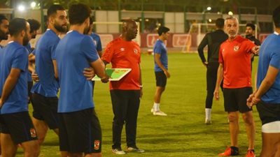 تعرف على موعد المباراة الأولى للأهلي تحت قيادة موسيماني