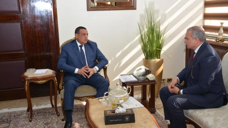 وزير التنمية المحلية