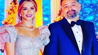 بوسي شلبي تتمني السعادة لأمير شاهين وتنتظر إلهام شاهين الصغيرة