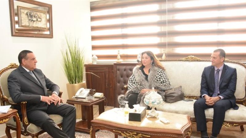وزير التنمية المحلية