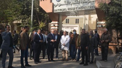 توجيهات مشددة.. محافظ الجيزة يتفقد خدمات الرعاية الصحية بمعهد القلب بالعجوزة