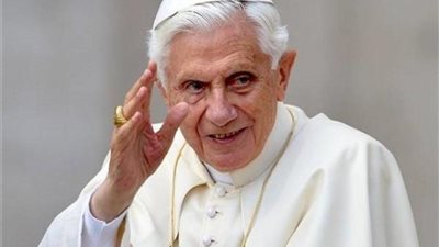 بهذه الكلمات.. البابا فرانسيس ينعي بنديكتوس السادس