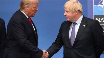 إسأل مجرب..  بوريس جونسون يقدم لترامب روشتة النجاة من كورونا