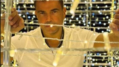 عمرو دياب يطرح اغنيته الجديدة ”مضحوك علينا”