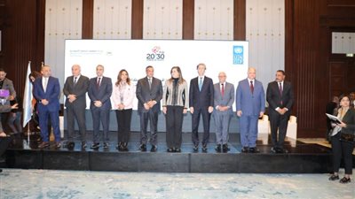 محافظ القاهرة ووزيرى التخطيط والتنمية الاقتصادية يشهدان ورشة عمل