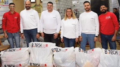 بالصور ..بى تك تتعاون مع بنك الكساء المصري لتوفيرآلاف البطاطين و كسوة الشتاء للأسر في صعيد مصر