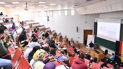 للعام الرابع .. الجامعة الألمانية بالقاهرة تنظم ورشة عمل حول ” تقييم الأسهم وإدارة المحافظ الإستثمارية”