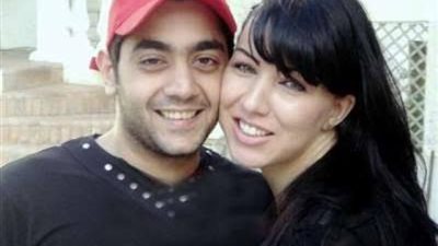 ”القديمة تحلى”.. وصلة غزل بين أحمد فلوكس وزوجته الأولي