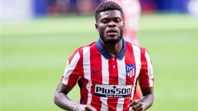 5 مليون يورو تفصل أرسنال عن التعاقد مع توماس بارتي