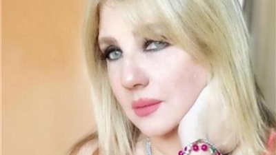 ندى بسيوني تخطف أنظار جمهورها بعد ظهورها تحمل ”أفعى”