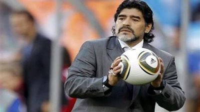 من ماردونا الي جماهيره : مرحبا الجميع .. كلنا بخير