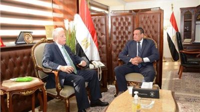 وزير التنمية المحلية يُتابع مع محافظ جنوب سيناء مشروعات الخطة الاستثمارية للمحافظة