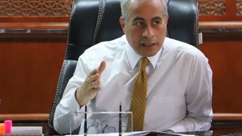 وزير القوى العاملة
