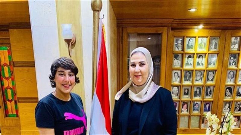 منة عبد العزيز ووزيرة