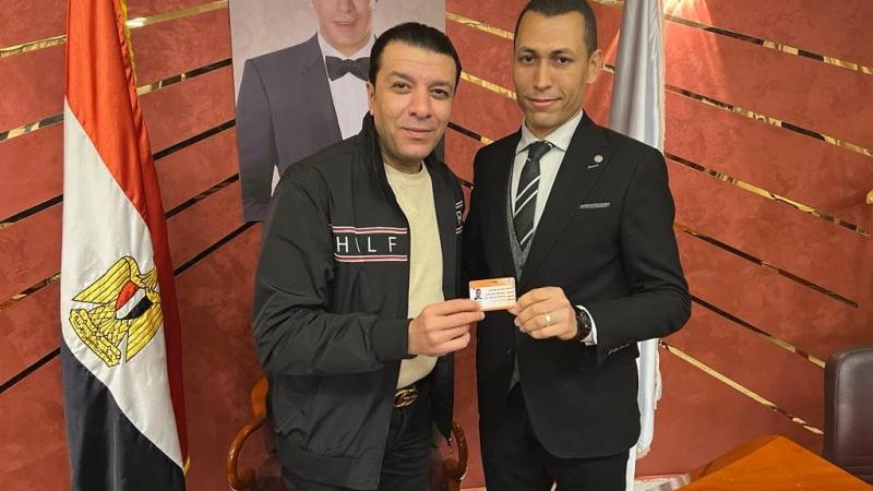 الفنان مصطفى كامل