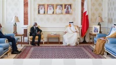 تفاصيل مباحثات وزير خارجية البحرين مع السفير المصرى