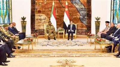 البرهان يهنئ السيسى بذكرى انتصار أكتوبر