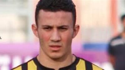 نجل شوقي غريب يجري عملية الرباط الصليبي