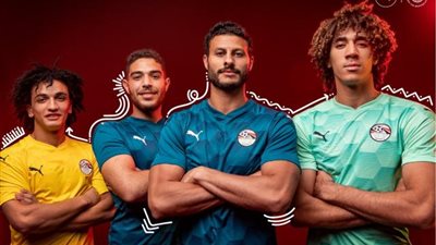 الشناوي يزين القميص الجديد لحراس مرمي المنتخب