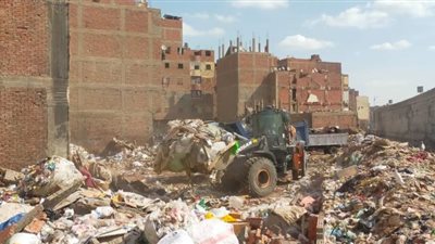650 طن.. «الجيزة» ترفع مخلفات وتراكمات أسفل الدائري وبأشهر شوارع العمرانية