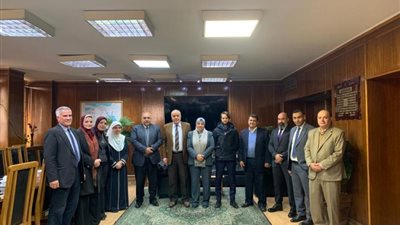 «المصرية لنقل الكهرباء» توقع عقد لربط محطة محولات جامعة المنيا بالشبكة الكهربائية