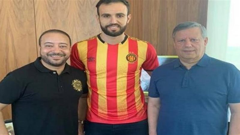 حمدي النقاز بقميص