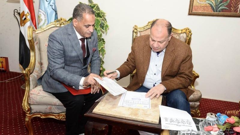 محافظ أسيوط يعتمد