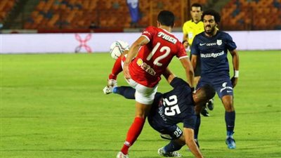 بأقل مجهود.. الأهلي يضرب إنبي بهدفين في الشوط الأول
