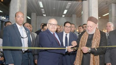 الخشت وعلي جمعة يفتتحان المعرض الخيرى لملابس الطلاب بالتعاون مع التحالف الوطني للعمل الأهلى التنموي