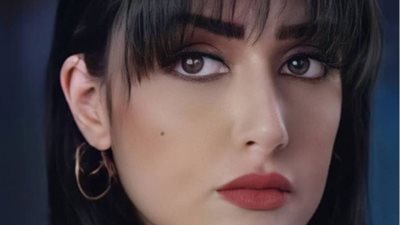 غادة عبد الرازق في صورة نادرة مع عمر الشريف