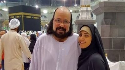 الله يرحمك يا نبض قلبي.. إيمي طلعت زكريا تحيي الذكرى الأولى لرحيل والدها