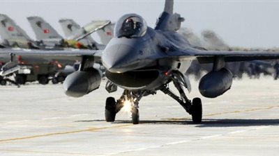 الأقمار الصناعية تكشف وجود مقاتلات تركية في أذربيجان