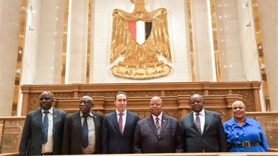 المستشار أحمد مناع يصطحب رئيس  برلمان زيمبابوي في زيارة لمجلس النواب بالعاصمة الإدارية