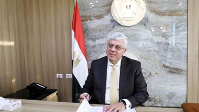 وزير التعليم العالي يعلن فتح باب التقدم لمنح ”نقل تكنولوجيا وتعميق التصنيع المحلى” في مجال السيارات الكهربائية