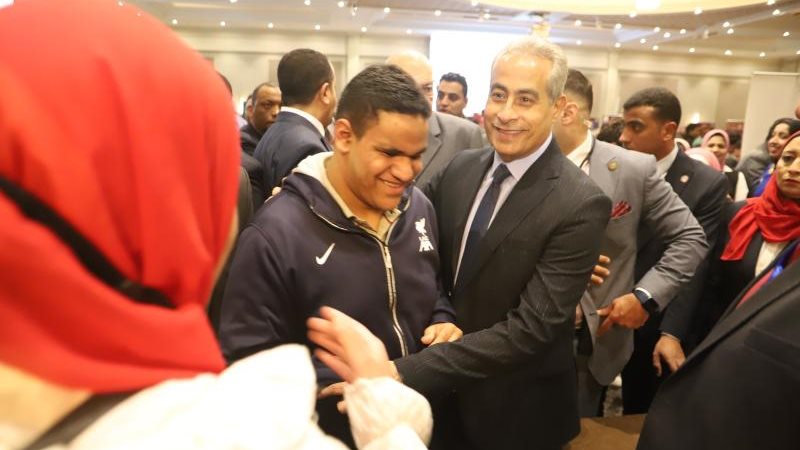 افتتاح ملتقى توظيف