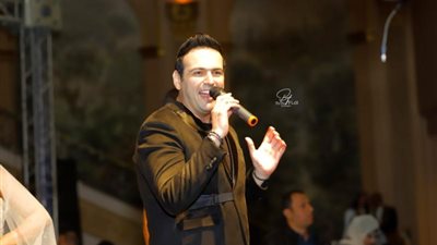 أحمد زكريا يتألق في حفل كوين جولد