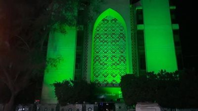 برج القاهرة يكتسي باللون الأخضر بمناسبة اليوم العالمي للصحة النفسية